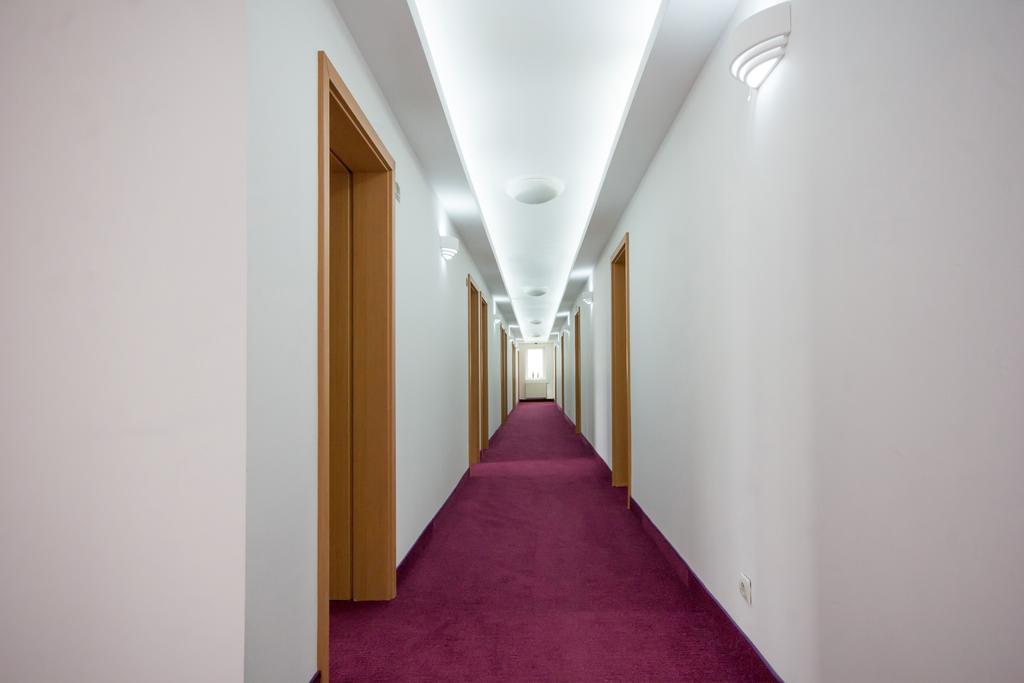 Hotel Europejski Ныса Экстерьер фото